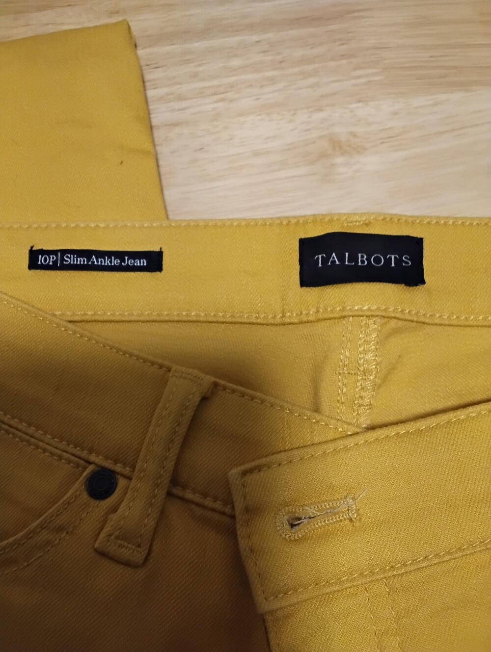 Talbots Summery Petite Slim Leg Jeans - Picture 2 of 3